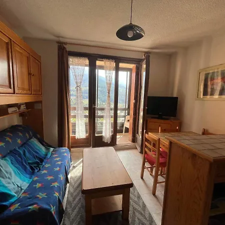 Mini T2 à Pour 4 Personnes Avec Balcon Et Cuisine équipée - Fr-1-165a-111 * Barcelonnette